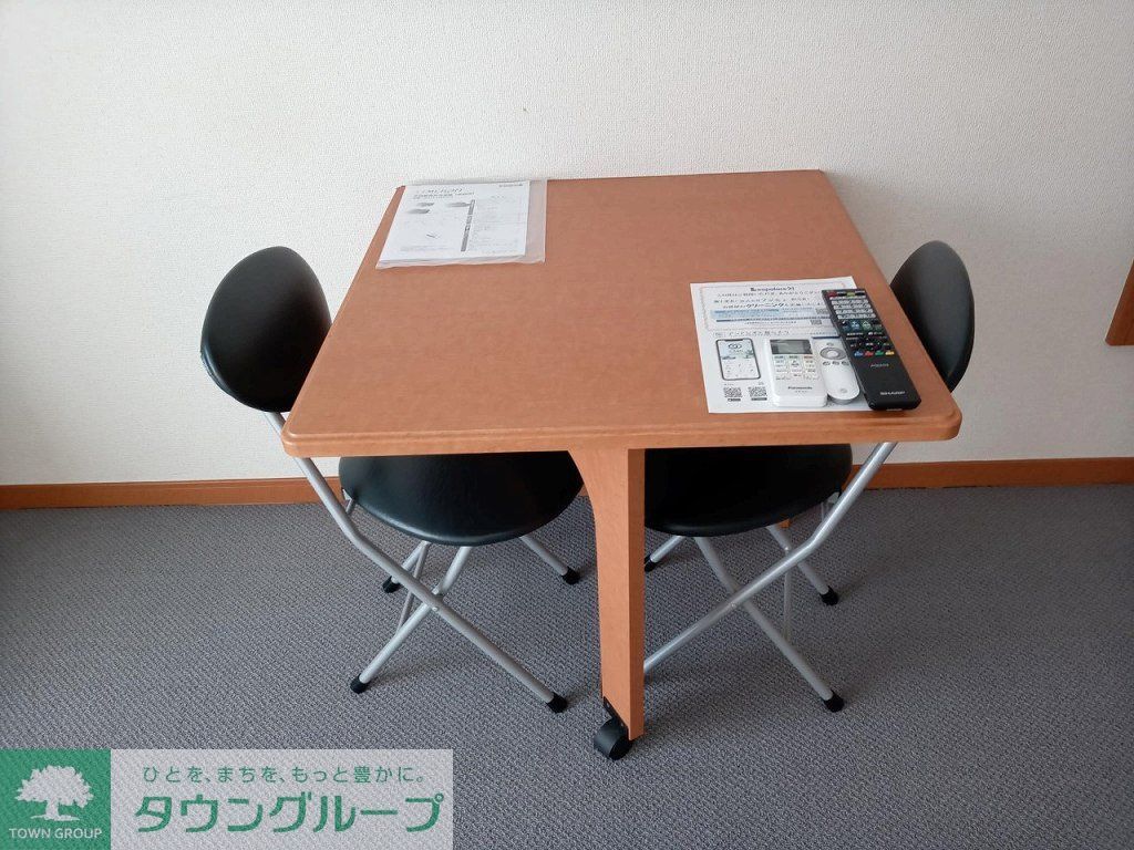 その他部屋・スペース　備付テーブル