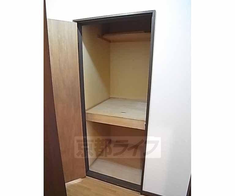 収納　奥行きのあるクローゼットです