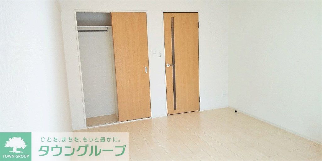クレイノプラテリーアIIIの居間写真