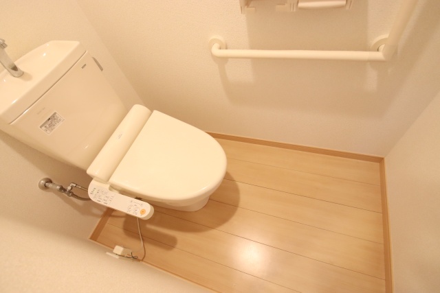 アヴァンティ一社のトイレ写真