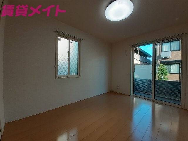 その他部屋・スペース　同物件別部屋反転写真