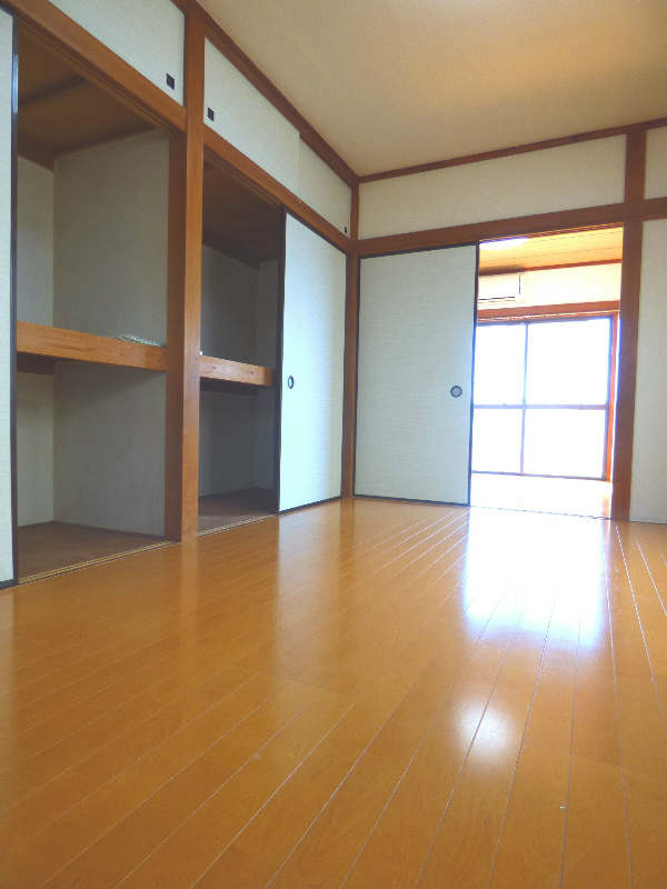 メゾンハイツ市川の内装写真