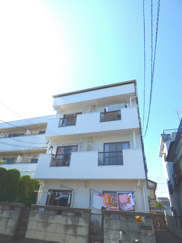 メゾンハイツ市川の外観写真