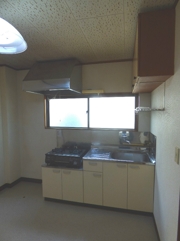 メゾンハイツ市川のキッチン写真