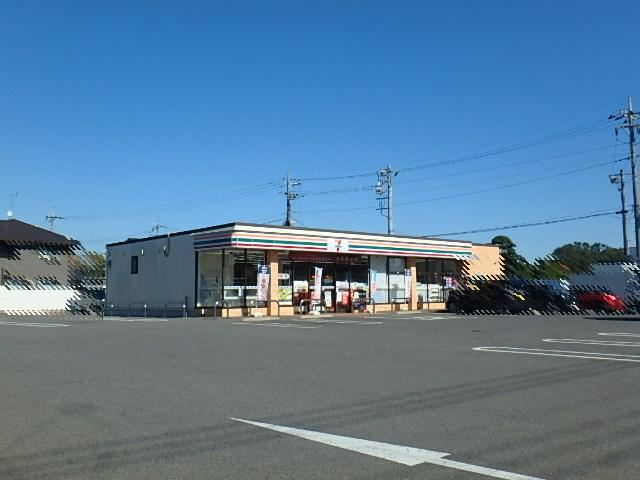 コンビニ　セブンイレブン（コンビニ）まで300m
