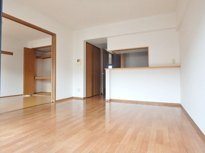 居室・リビング　図面と現状に相違がある場合には現状を優先