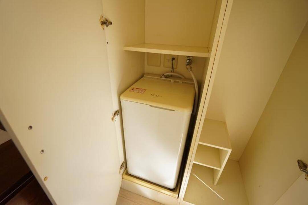 その他設備　洗濯機置場