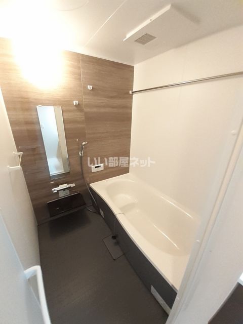 D-ROOM福光東 EASTの風呂写真