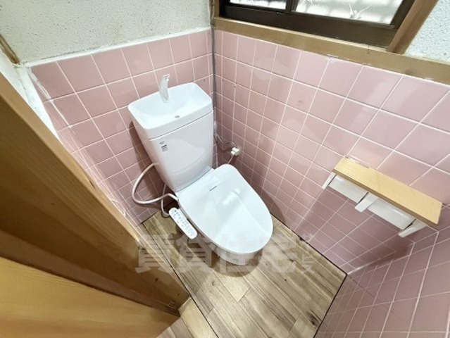 南野1丁目貸家のトイレ写真