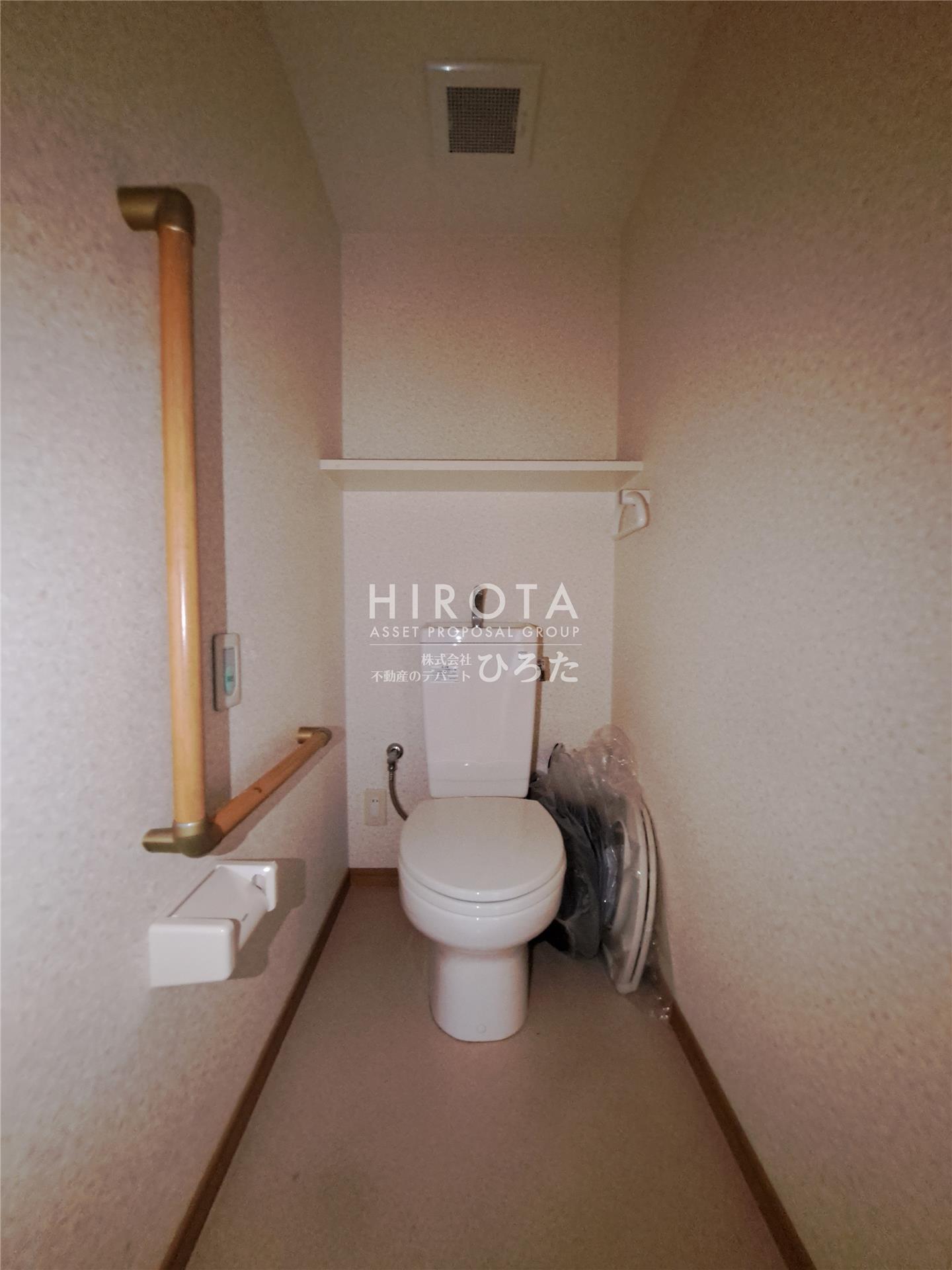 ゼルコバIのトイレ写真