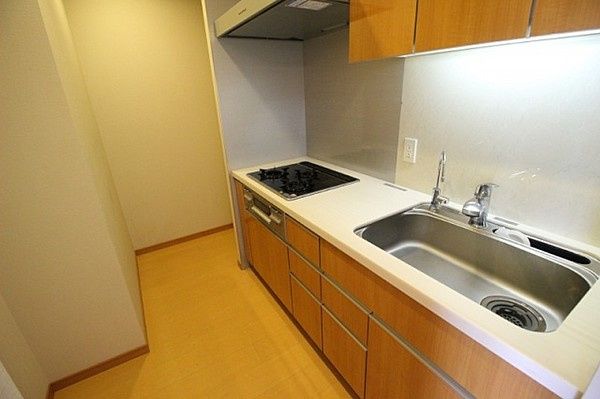 キッチン　別タイプ部屋　参考写真です