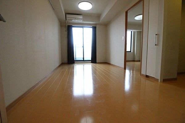 居室・リビング　別タイプ部屋　参考写真です