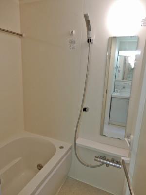 Pearl Court Tsurumiの風呂写真
