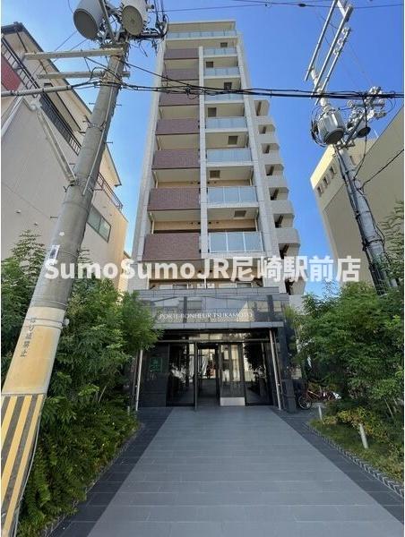建物外観　外観は落ち着いています
