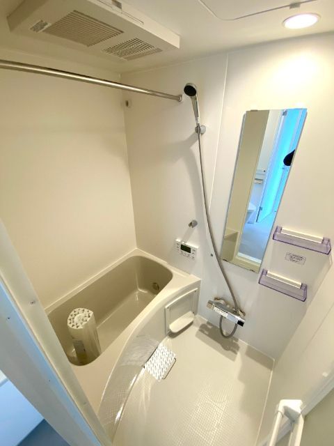 バス・シャワールーム　※別部屋の参考写真です。