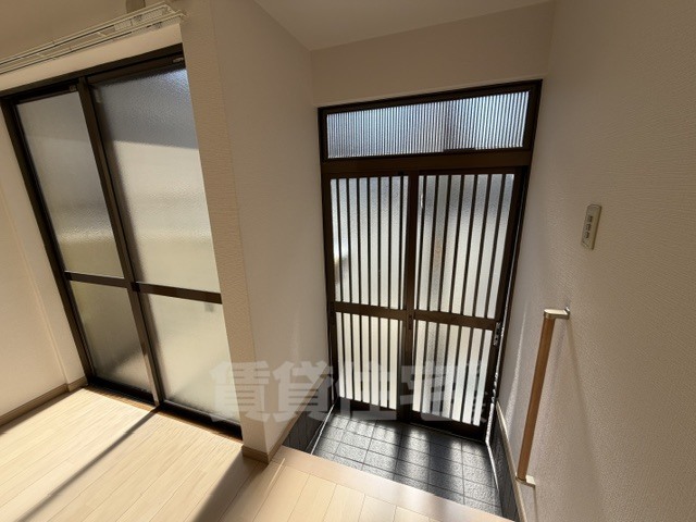 夢野文化住宅の玄関写真