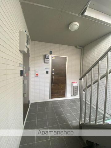 阪堺電気軌道上町線 北畠駅 徒歩7分 3階建 築4年の外観写真