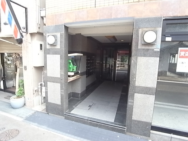 モダンアパートメント神戸新長田の外観写真