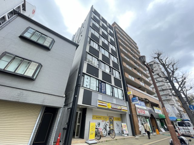 建物外観　落ち着いた雰囲気の外観です