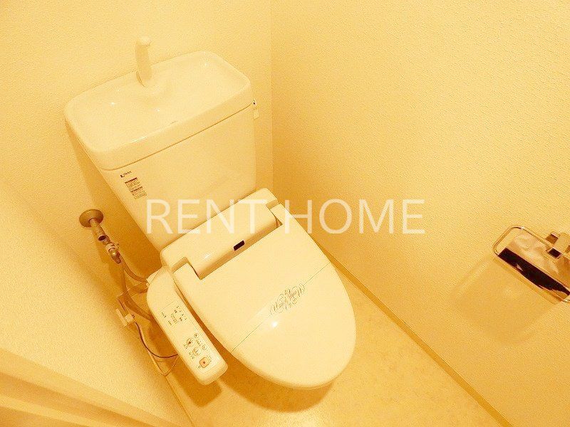 トイレ　ウォシュレット付き