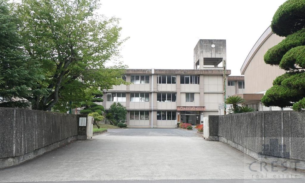 中学校　福山市立神辺東中学校（中学校）まで720m