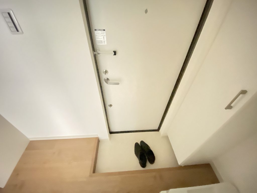 玄関　※別間取り・別部屋参考写真