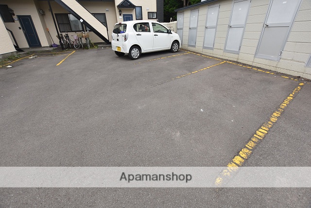 駐車場　エントランス