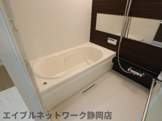 シャーメゾンステージ東鷹匠の風呂写真
