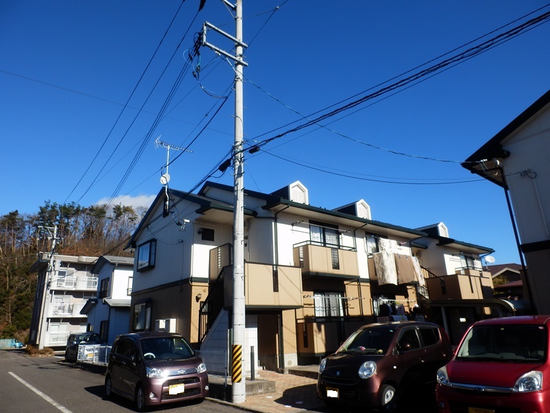 パリス参番館の建物外観