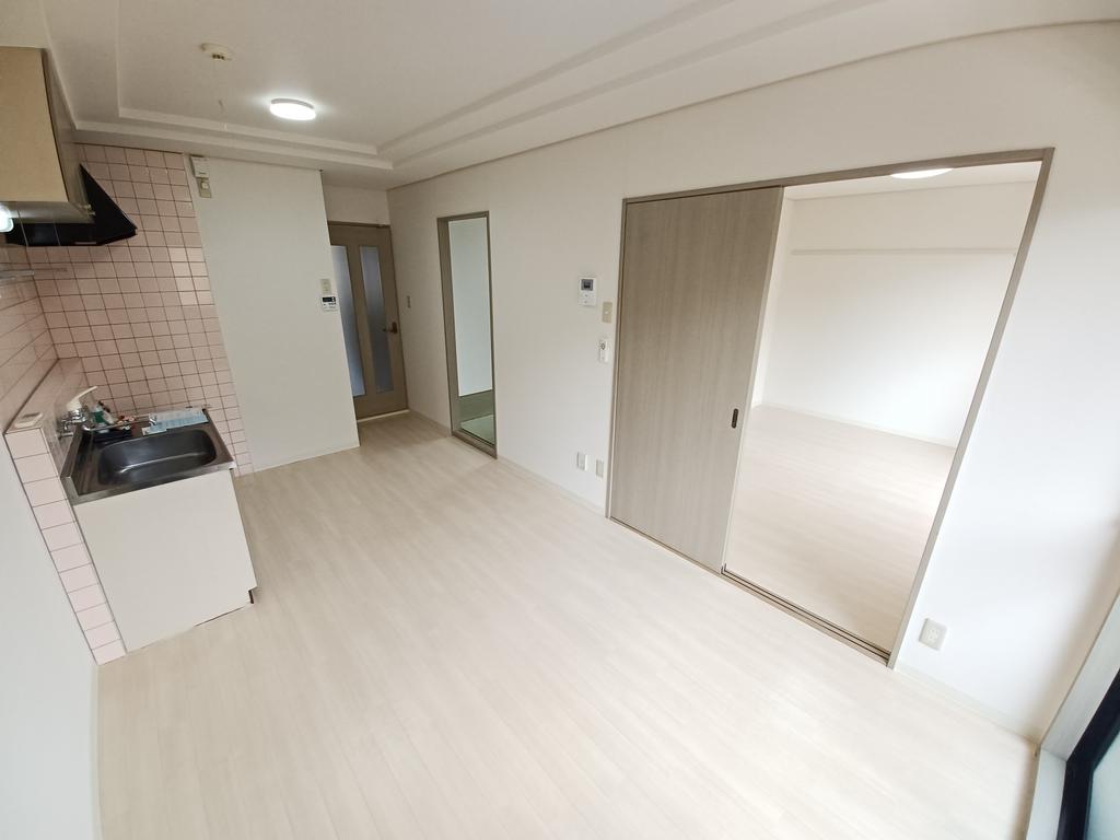 居室・リビング　同建物別号室参考