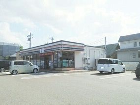 【長岡市関原町のアパートのコンビニ】