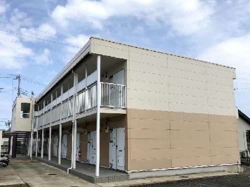 常陸太田市山下町のアパートの建物外観