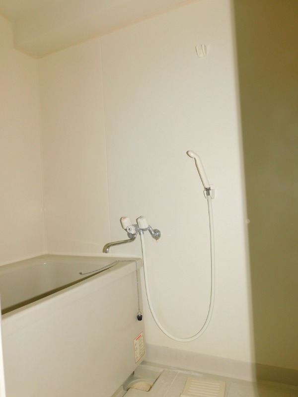 バス・シャワールーム　追い焚き機能付きです