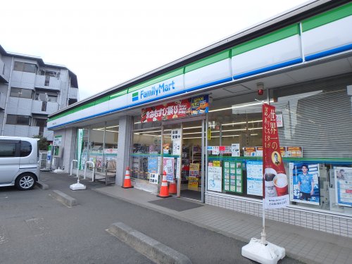 コンビニ　ファミリーマート神木本町二丁目店（コンビニ）まで644m