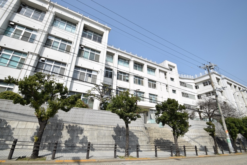 【大阪市天王寺区玉造本町のマンションの小学校】