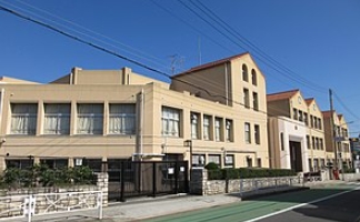 【リノ月見山の小学校】