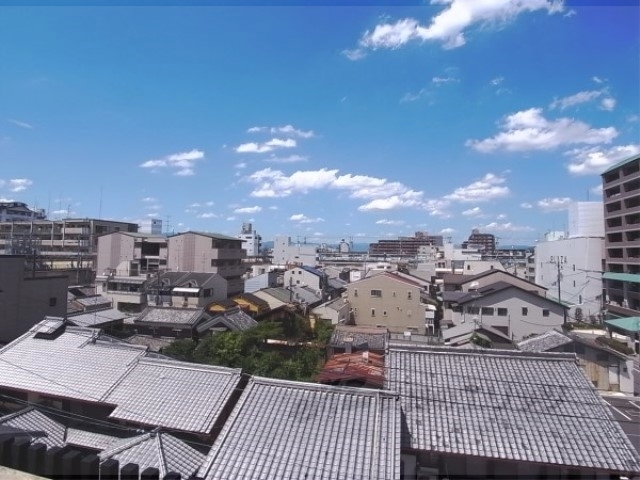 【京都市伏見区中油掛町のマンションの眺望】