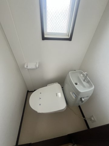 トイレ　シンプルで使いやすいトイレです