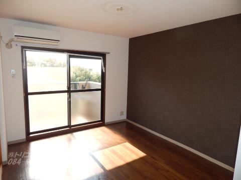 居室・リビング　室内