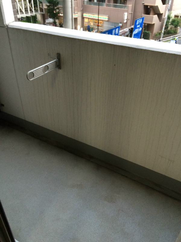 バルコニー　家具家電一式付き！仲介手数料は半月分です！