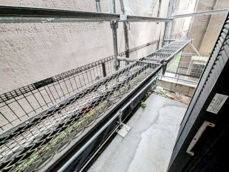 バルコニー　陽当たり良好なバルコニーです