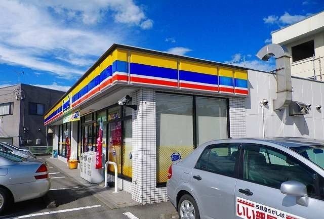 コンビニ　ミニストップ御殿場新橋店（コンビニ）まで110m