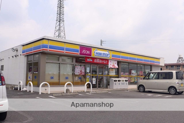 コンビニ　ミニストップ（コンビニ）まで1760m