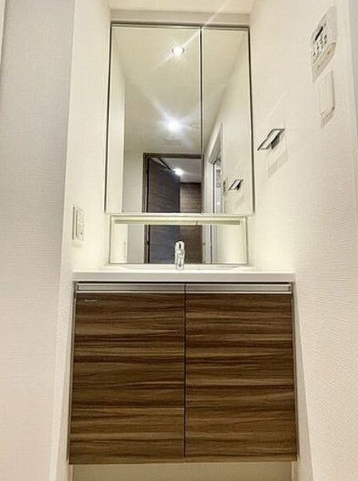 洗面設備　★収納付き、独立洗面台★