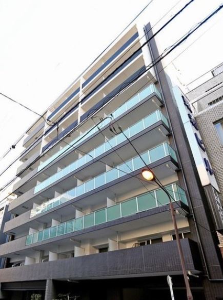 建物外観　★外壁タイル張り、重厚感のある外観★