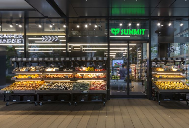 スーパー　サミットストア神田スクエア店（スーパー）まで253m