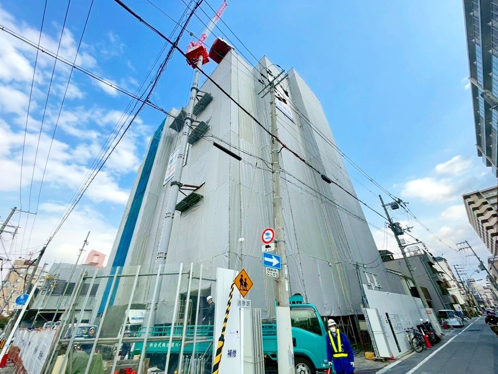 建物外観　駐車場