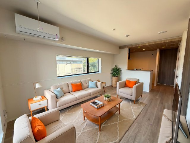 居室・リビング　★12.8帖のリビングダイニングキッチン★