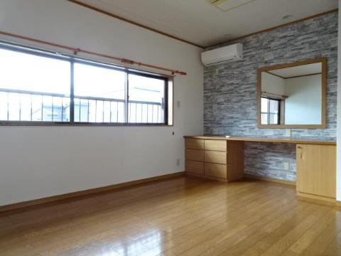 居室・リビング　室内