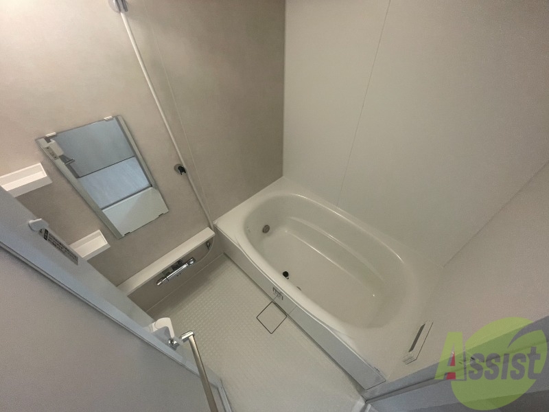 バス・シャワールーム　お風呂になります。一日の疲れを癒してくださいね。